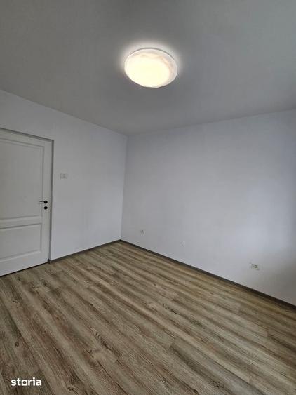 Apartament cu 3 camere decomandat în Tomis II