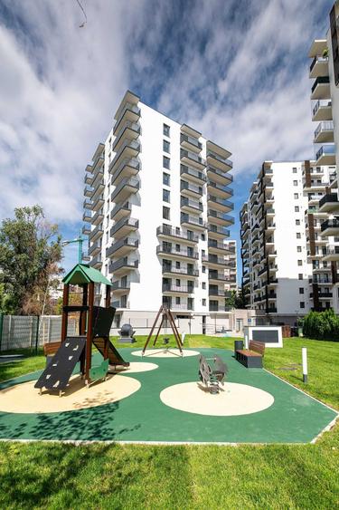 Apartament cu 3 camere decomandat în Costin Georgian
