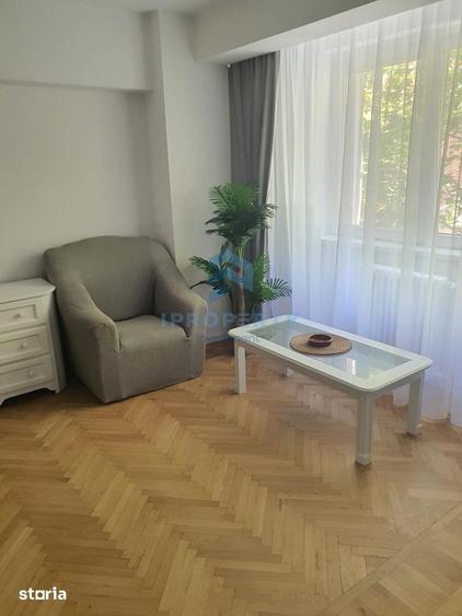 Apartament cu 3 camere, mobilat în Cișmigiu