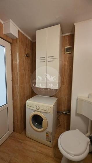 Apartament cu 2 camere semidecomandat, mobilat în P-ța Romană