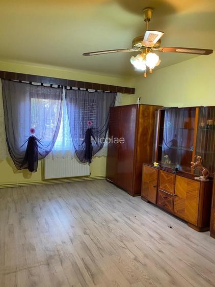 Apartament 3 camere Cisnadie Piata Noua Parter