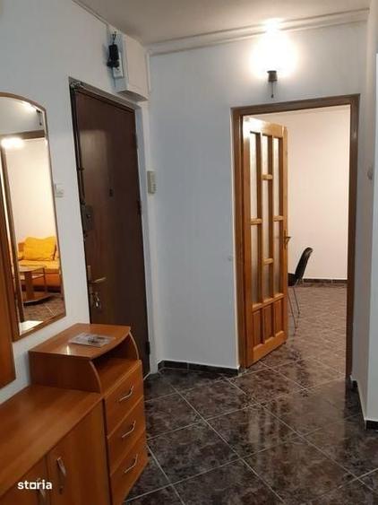 Apartament cu 2 camere decomandat în Apărătorii Patriei