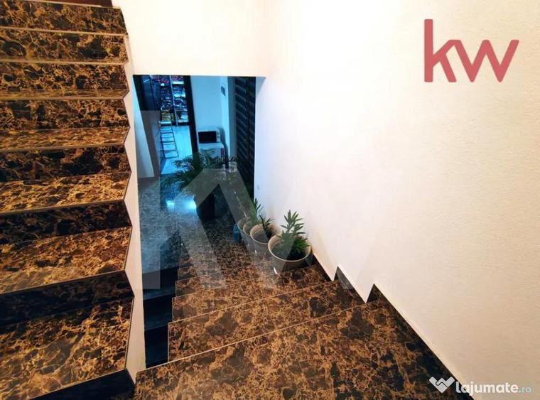 Casă cu 7 camere cu Teren 1170 Mp în Cârcea