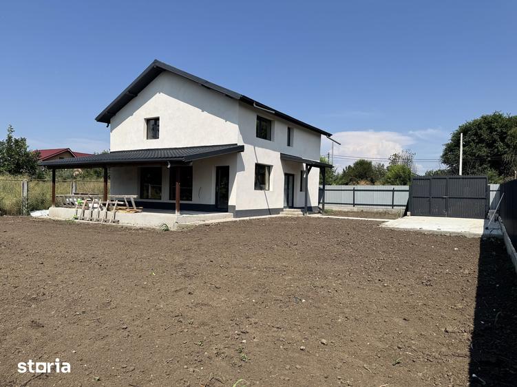 Casă cu 3 camere cu Teren 500 Mp în Vânători