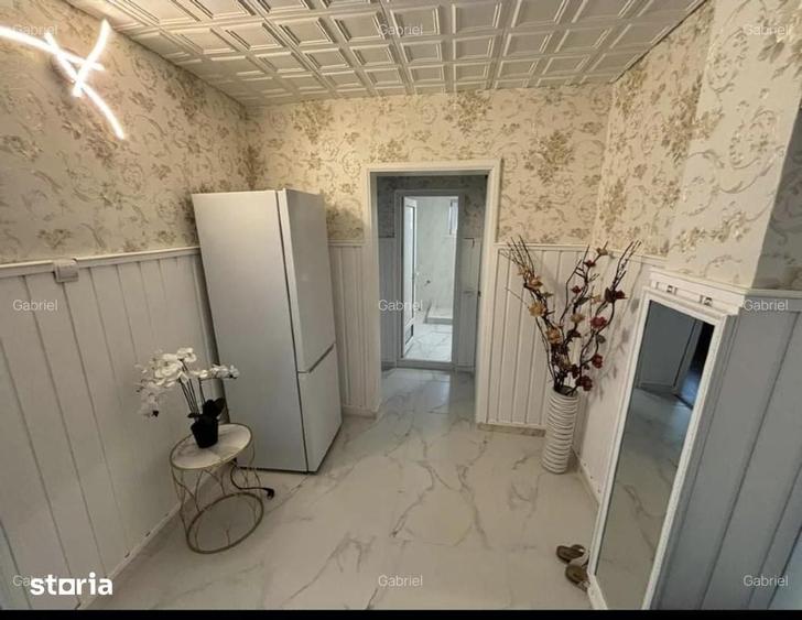 Apartament cu 2 camere decomandat în E3