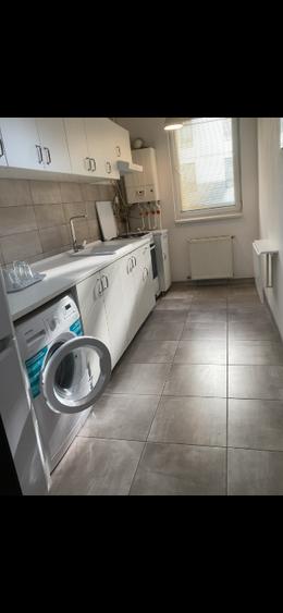 Apartament cu 2 camere decomandat, mobilat în Berceni