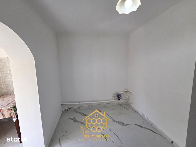 Apartament cu 3 camere decomandat în 1 Mai