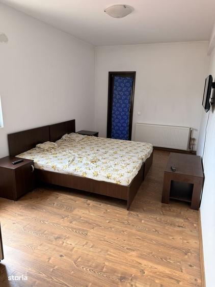 Casă cu 4 camere în Cristian