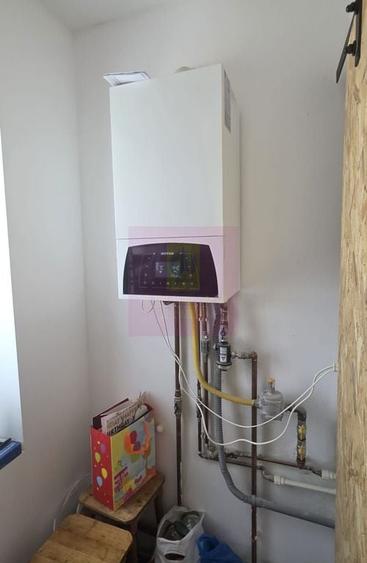 Casă cu 4 camere cu Teren 497 Mp în Central