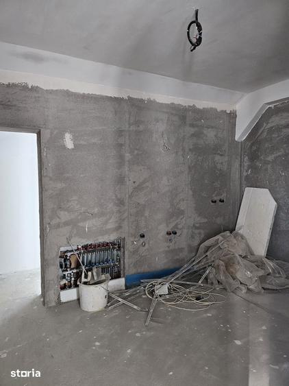 Casă cu 4 camere cu Teren 500 Mp în Oncea