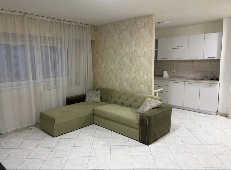 Apartament cu 3 camere decomandat, mobilat în Colentina