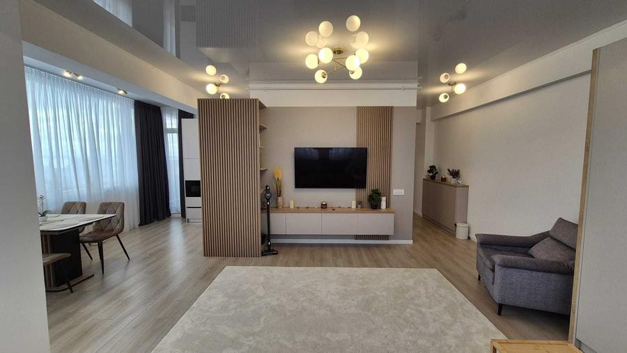 Apartament cu 2 camere decomandat în Central