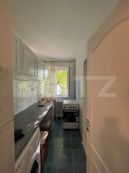 Apartament cu 3 camere decomandat, mobilat în George Enescu