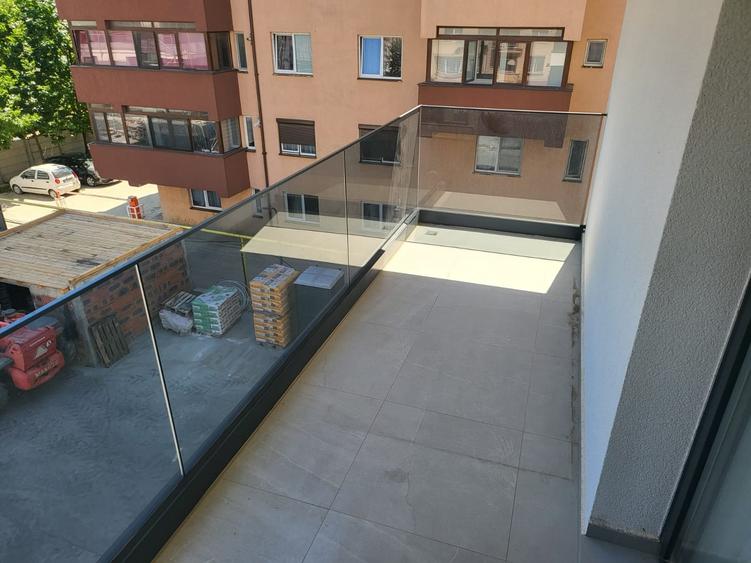 Apartament cu 2 camere decomandat în Militari