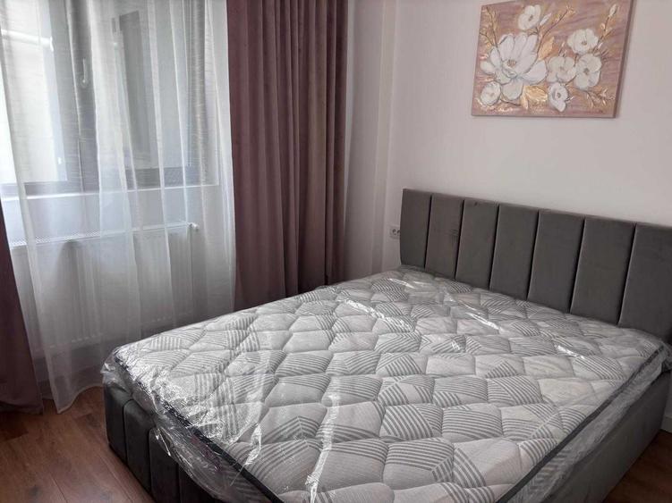 Apartament cu 2 camere decomandat în Apărătorii Patriei