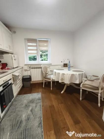 Apartament cu 3 camere decomandat în Rădăuți