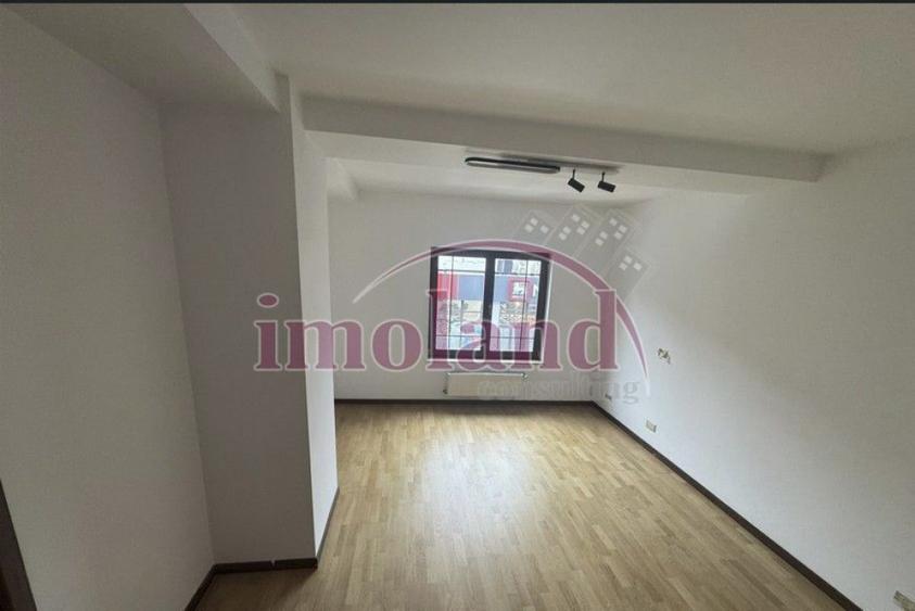 Apartament cu 3 camere semidecomandat în Floreasca