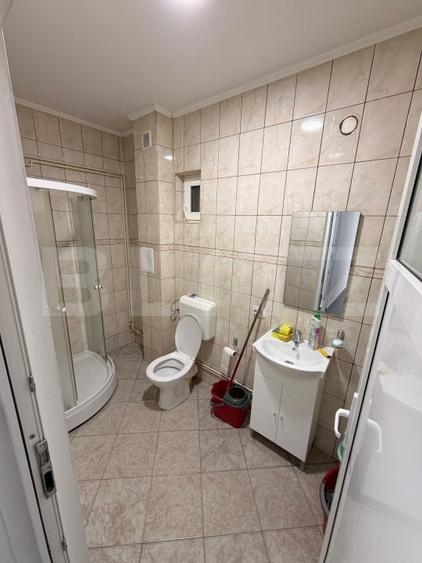 Spațiu comercial, de 245 mp, în Raciu