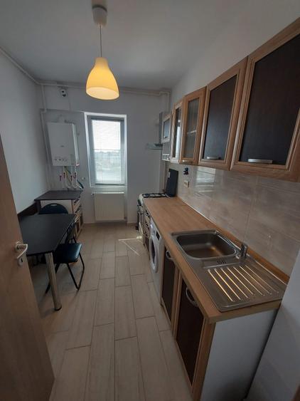 Apartament cu 2 camere decomandat în Păcii