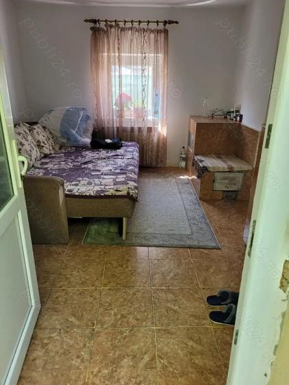 Casă cu 3 camere în E3