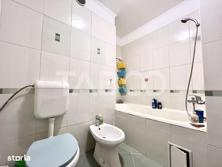 Apartament cu 4 camere de vanzare in Gheorgheni la cheie cu lift - 1