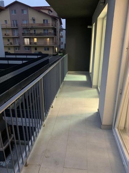 Apartament cu 2 camere semidecomandat în Florești