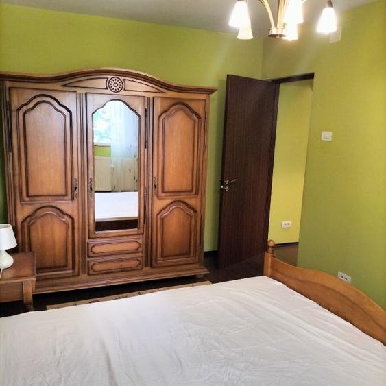 Apartament cu 3 camere semidecomandat în Dacia
