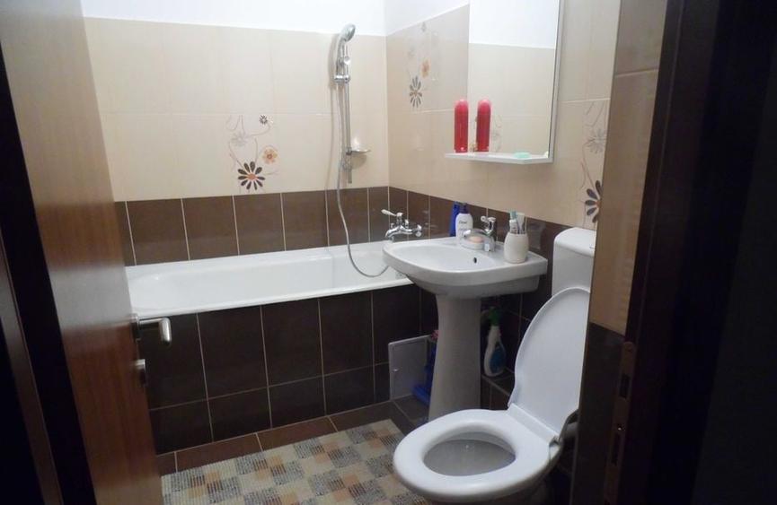 Apartament cu 3 camere decomandat, mobilat în Gemenii