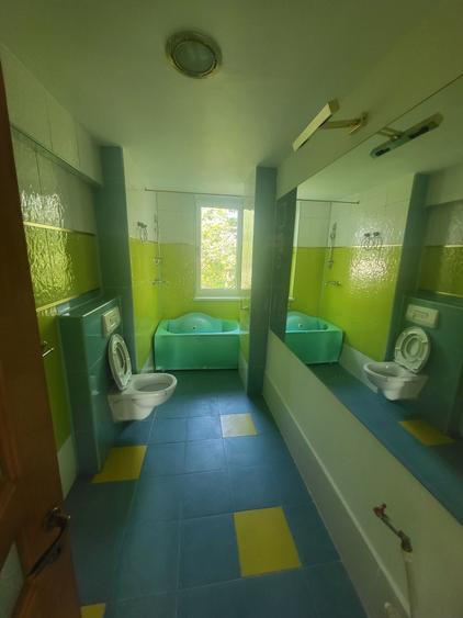 Apartament cu 3 camere decomandat în Ultracentral