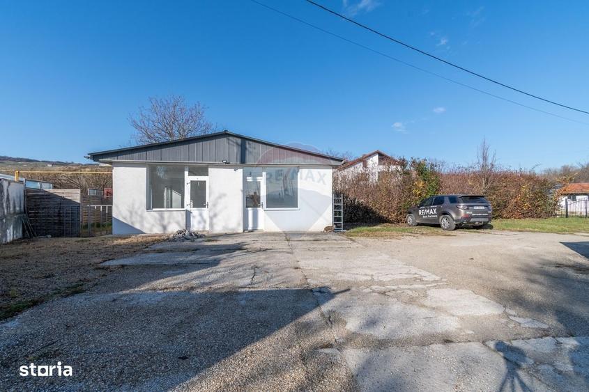 Spațiu comercial, de 58 mp, în Sub Coastă