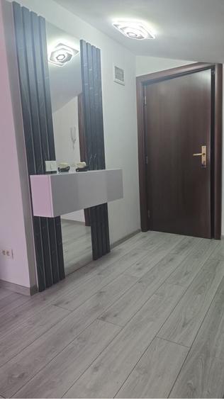 Garsonieră decomandată în Costin Georgian