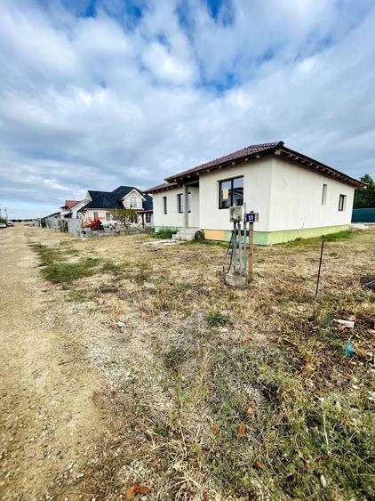 Casă individuală cu 4 camere cu Teren 490 Mp în Centura