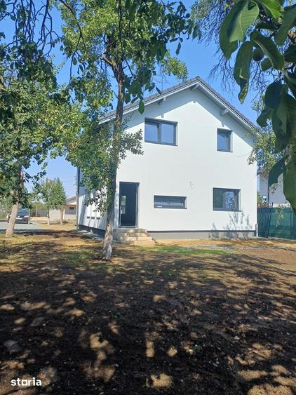 Vila noua direct de la proprietar, teren 539mp, la 13 km de Arad - 12