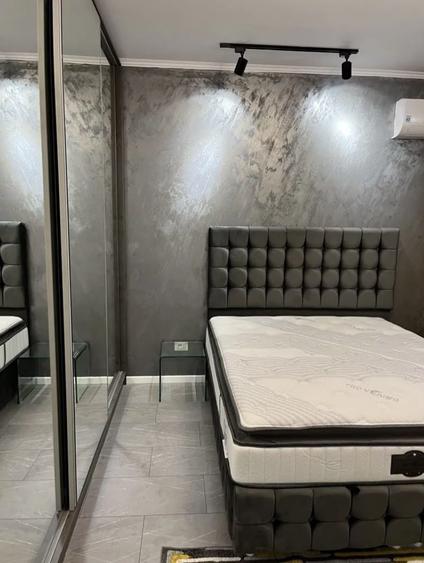 Apartament cu 3 camere semidecomandat în Băneasa