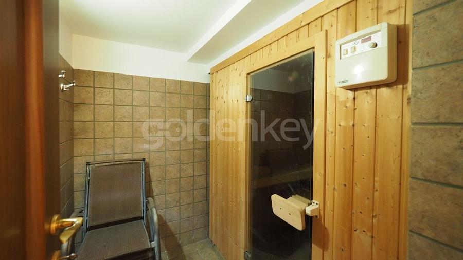 Apartament somptuos tip duplex cu 5 camere si gradina de 300mp - 15