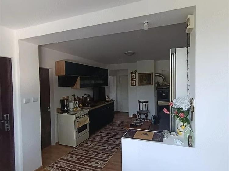 Casă individuală cu 2 camere cu Teren 250 Mp în Central