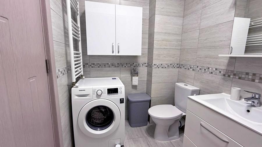 Apartament cu 2 camere decomandat în Titan