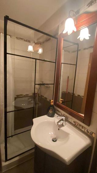 Apartament cu 2 camere decomandat în Medicină