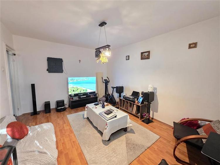 Apartament cu 2 camere decomandat în Timișoara