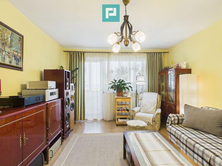 Apartament cu 5 camere decomandat în Aurel Vlaicu