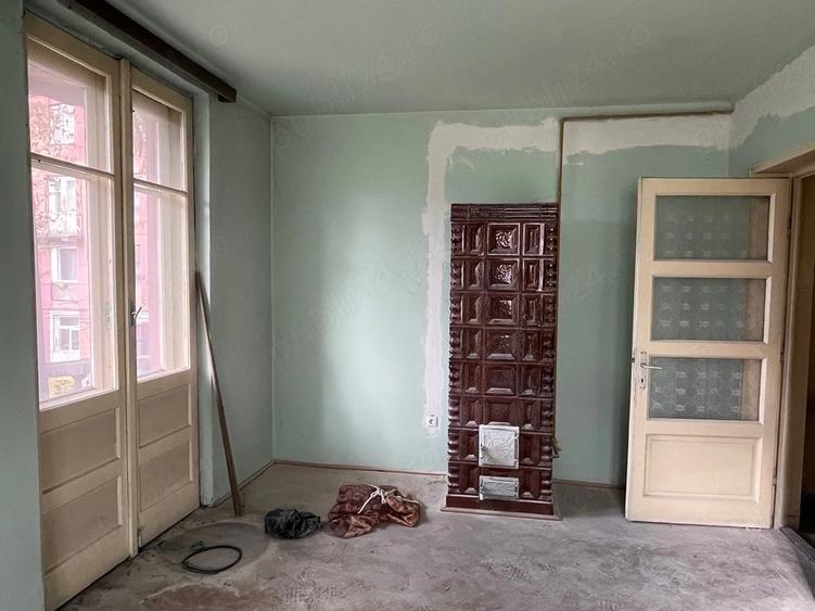 Apartament cu 2 camere decomandat în Petros