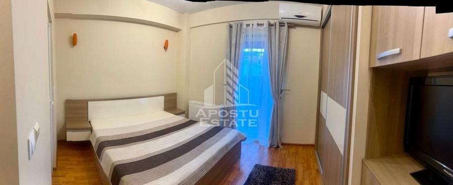 Apartament cu 4 camere decomandat în Aradului