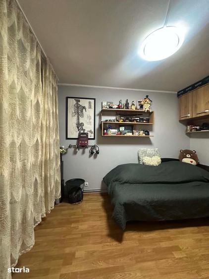 Apartament cu 2 camere nedecomandat în 14 Mai
