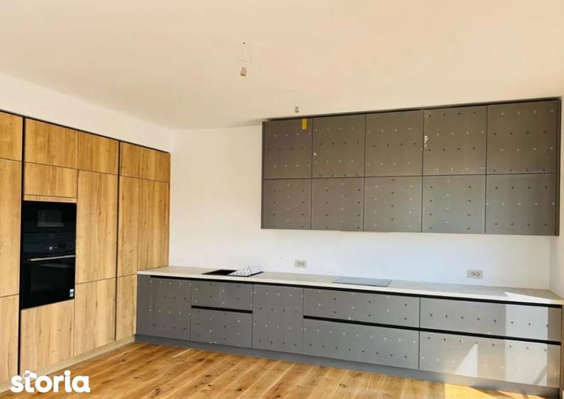 Casă cu 4 camere cu Teren 200 Mp în Tunari