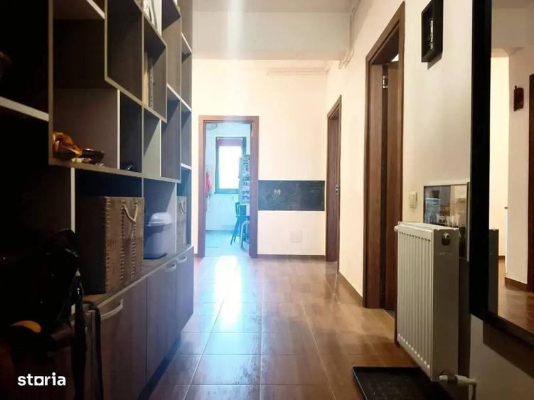 Apartament cu 3 camere în Ozana