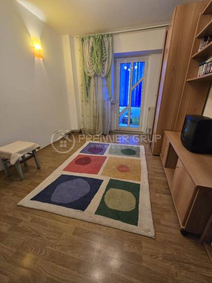 Apartament cu 3 camere decomandat în Păcurari