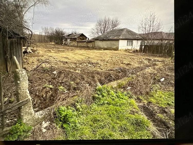 Teren de 2000 mp, în Drăgușani