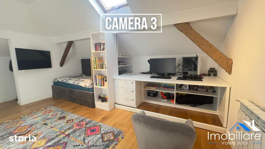 Casă cu 3 camere cu Teren 500 Mp în Petros