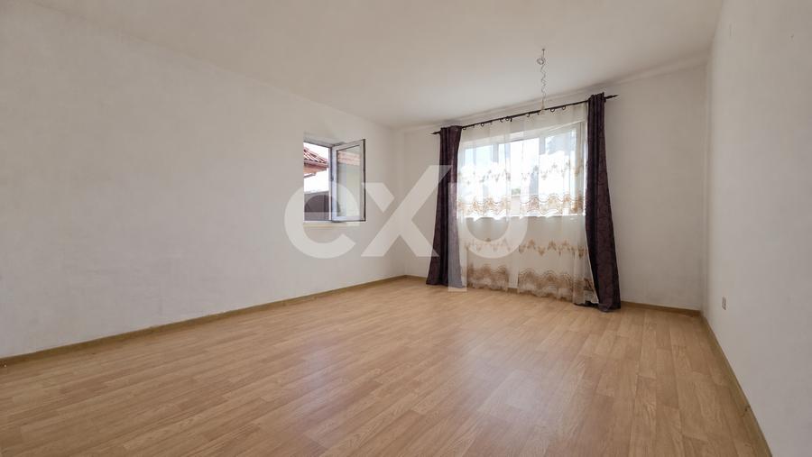 Casă individuală cu 7 camere cu Canalizare în Ghimbav
