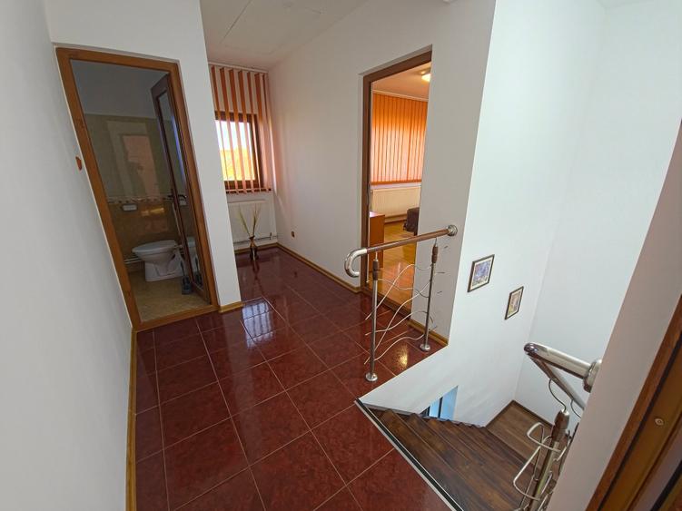 Casă cu 3 camere cu Canalizare în Cumpăna